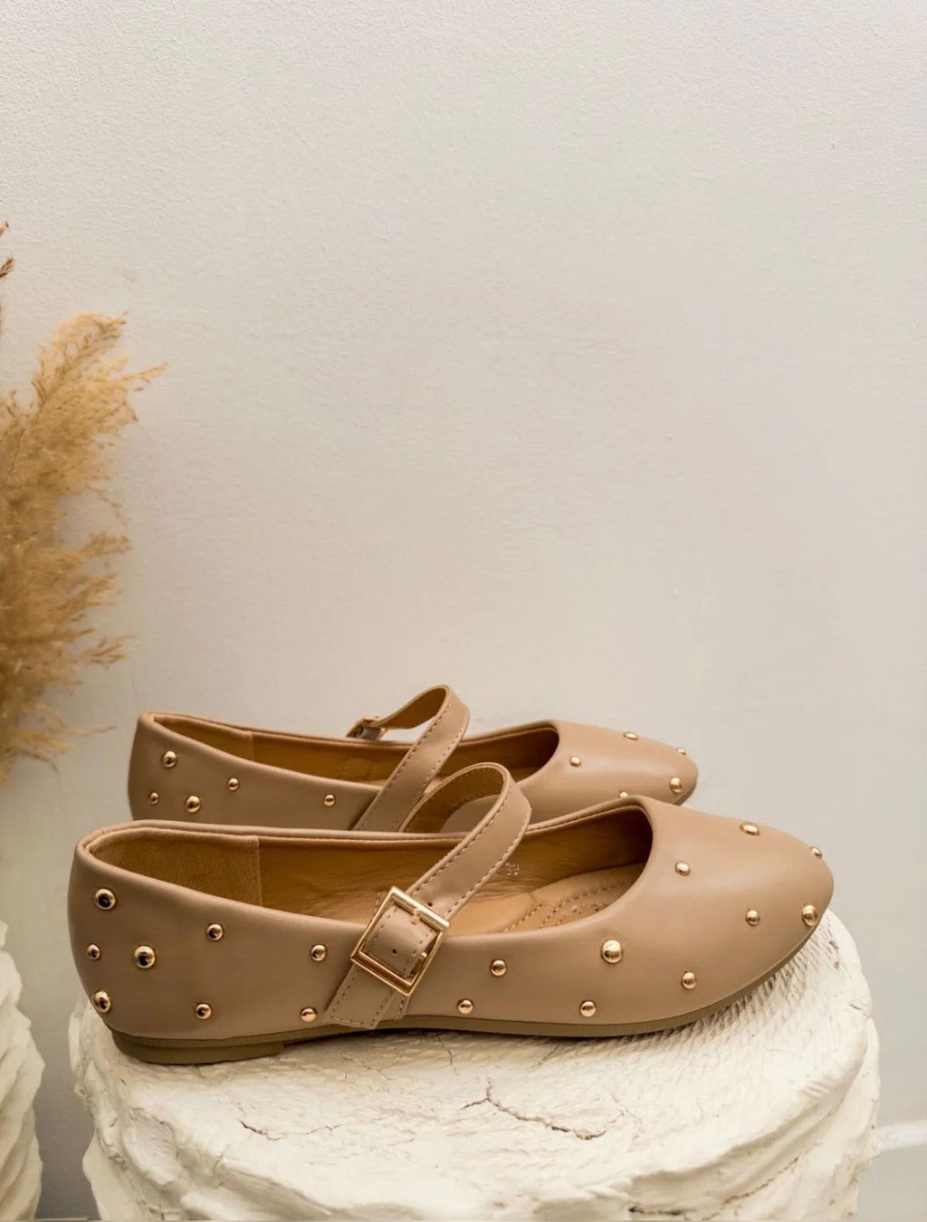 Manoletina Nude Tachuelas