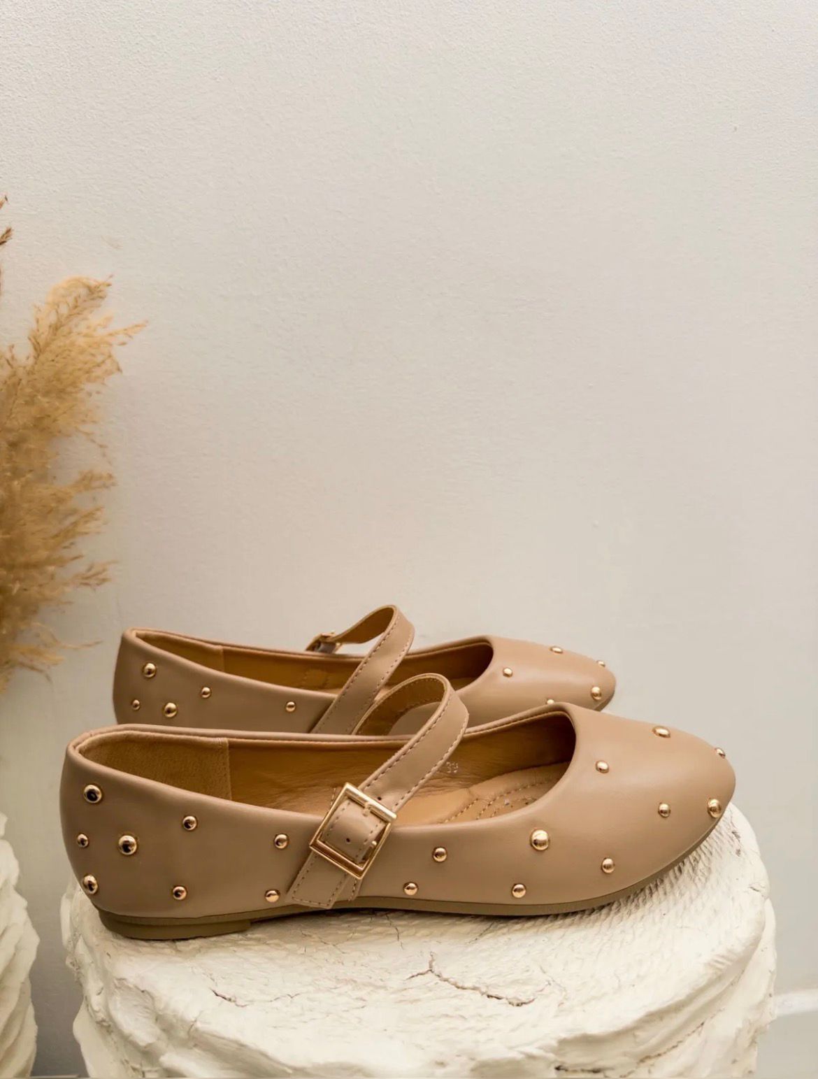 Manoletina Nude Tachuelas