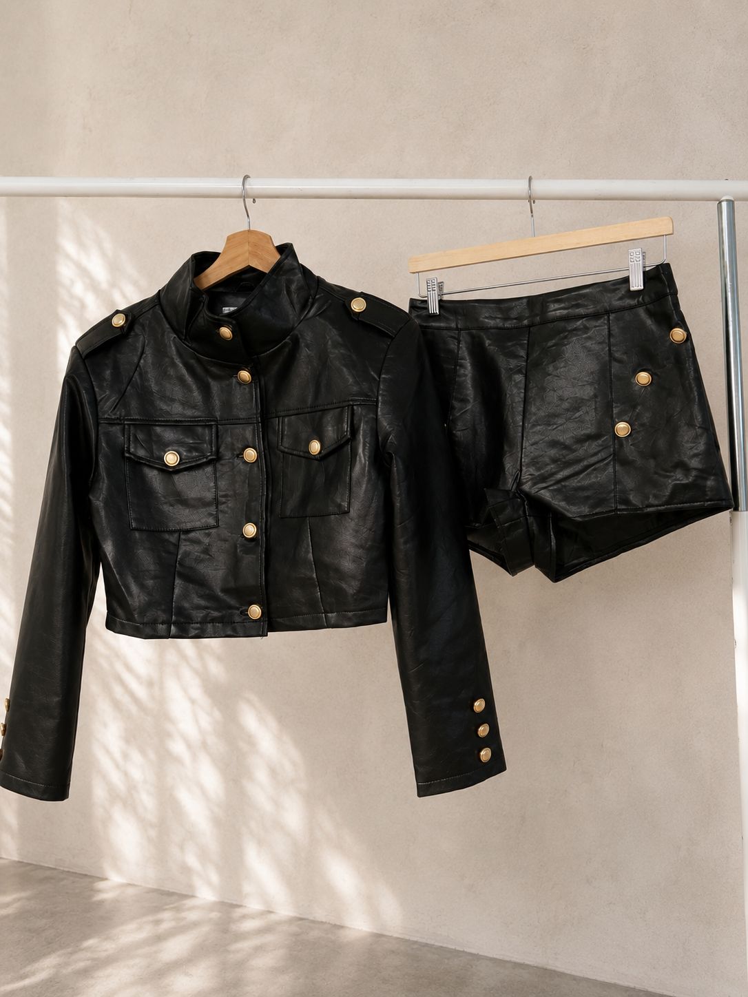 Conjunto Leather Military