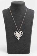 Collar largo de acero Corazón Latido